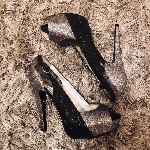 Guess Shoes - Guess Glitter Pumps – Size 7